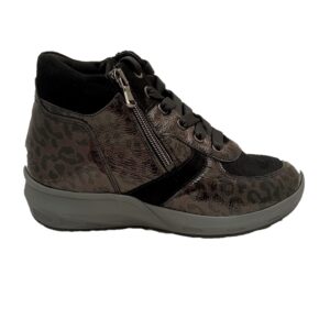 Waldlaufer M - Tonia Black/Carbon 7 Waldlaufer M - Tonia Black/Carbon - Image 4